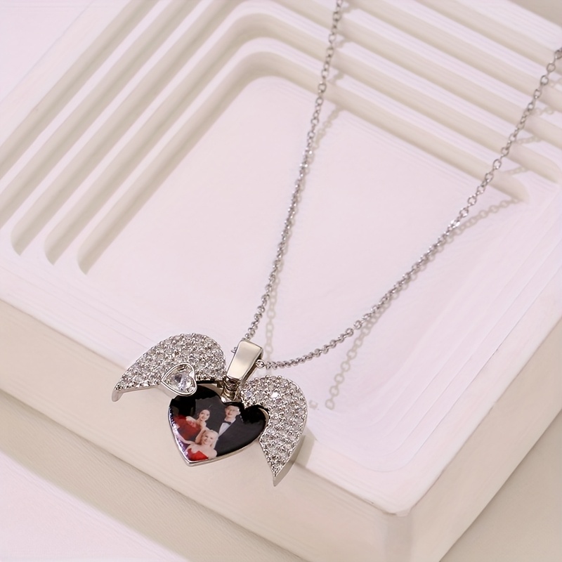 Custom Photo Heart-Shaped Box Pendant Necklace for Women
